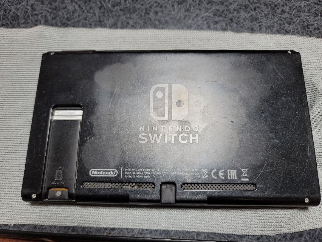 Switch本体　(ジャンク品)