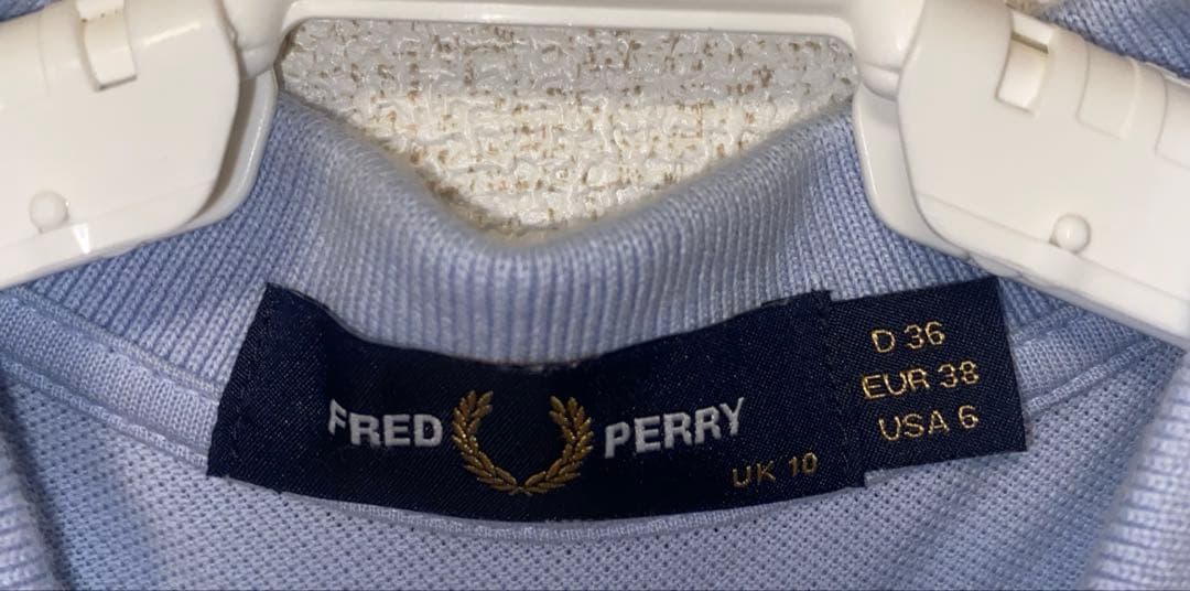 FRED PERRY ライトブルーポロシャツ UK 10