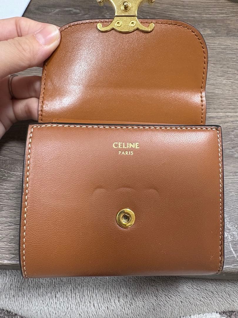 CELINE 三つ折り財布 スモール フラップウォレット トリオンフ