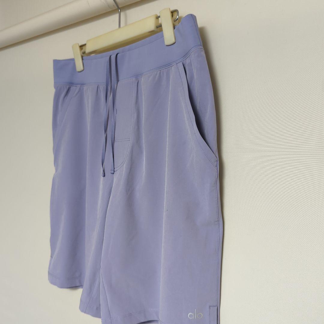 新品 alo yoga ストレッチ ショートパンツ パープル US-M