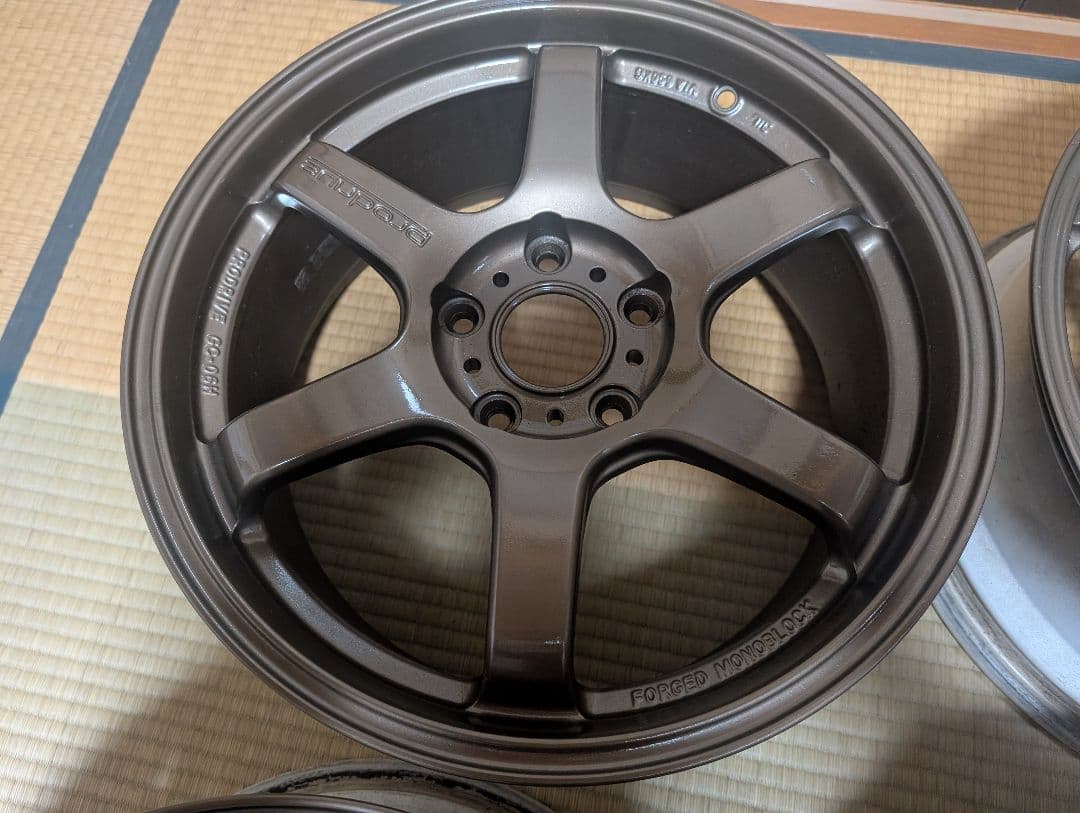 さらさらです。① GC-06H 17インチ PCD114.3 2本