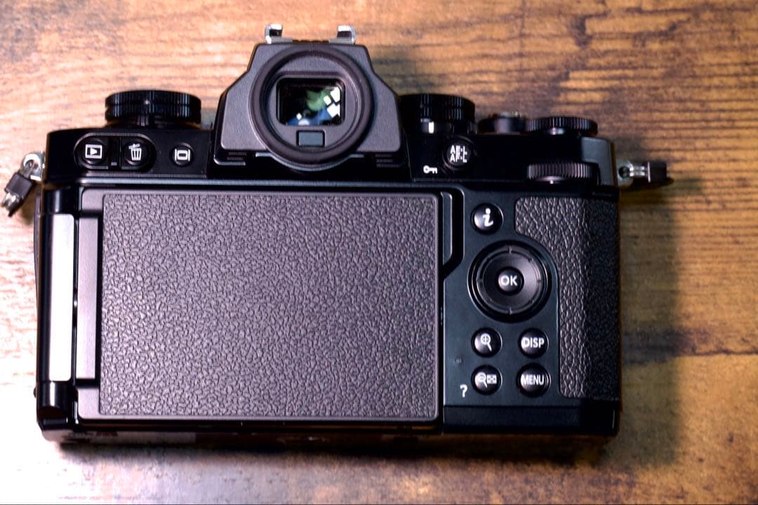 Nikon Zfc ブラック 美品 シャッターカウント700回以下