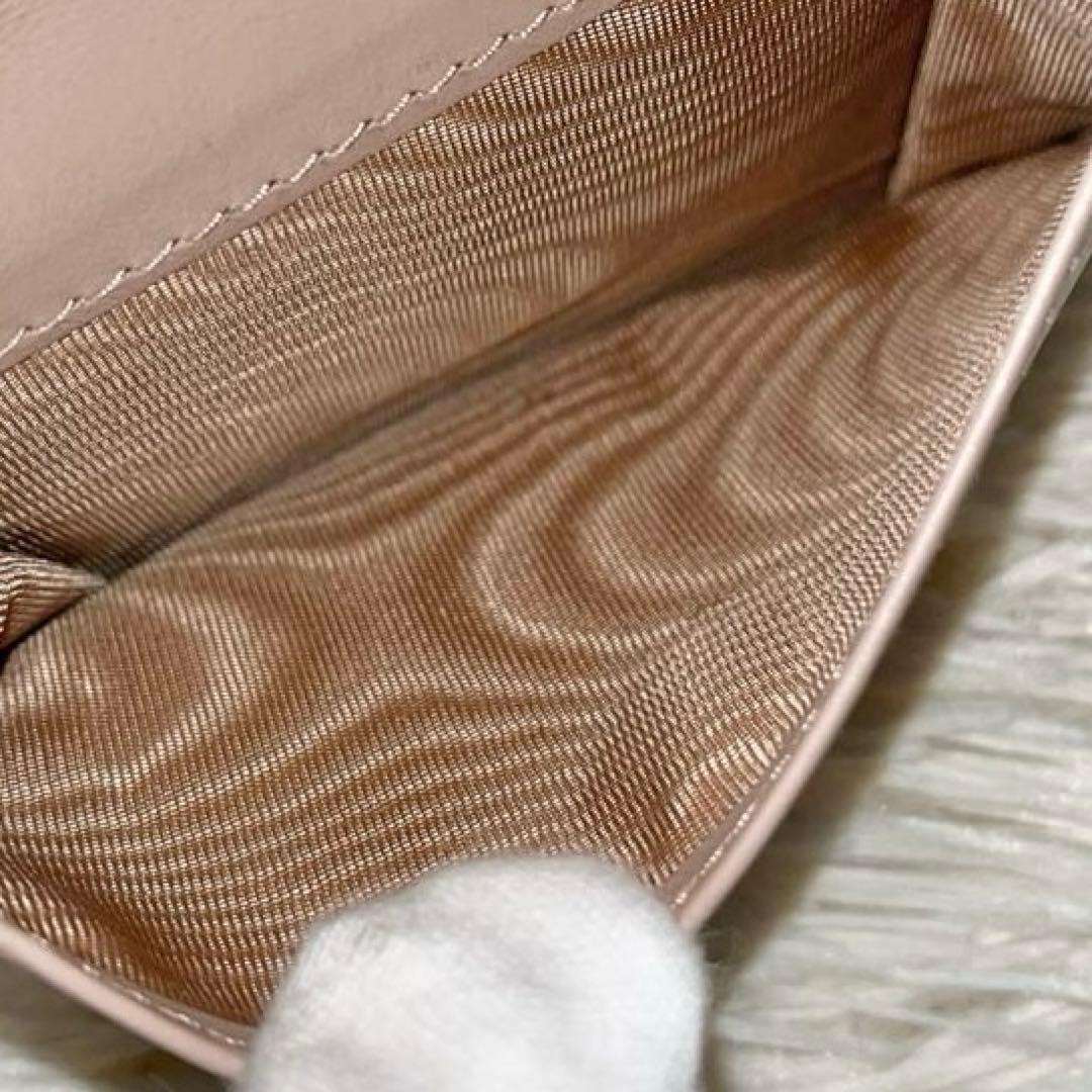 ⭐️新品未使用⭐️　MIUMIU　クロコ型押し　5MV204 二つ折り財布