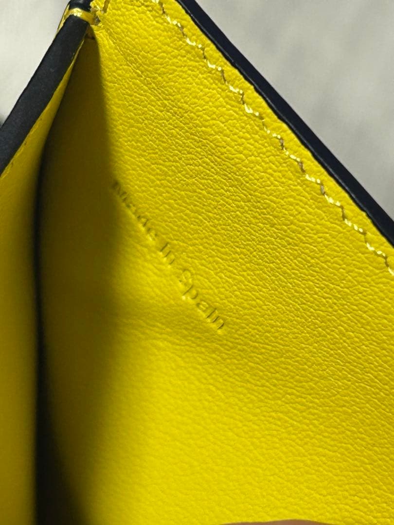 未使用品 LOEWE 二つ折り財布 ジブリ トトロ ロエベ イエロー