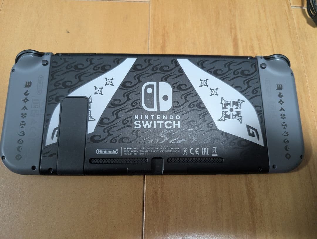 Nintendo Switch 特別版 黒/グレー