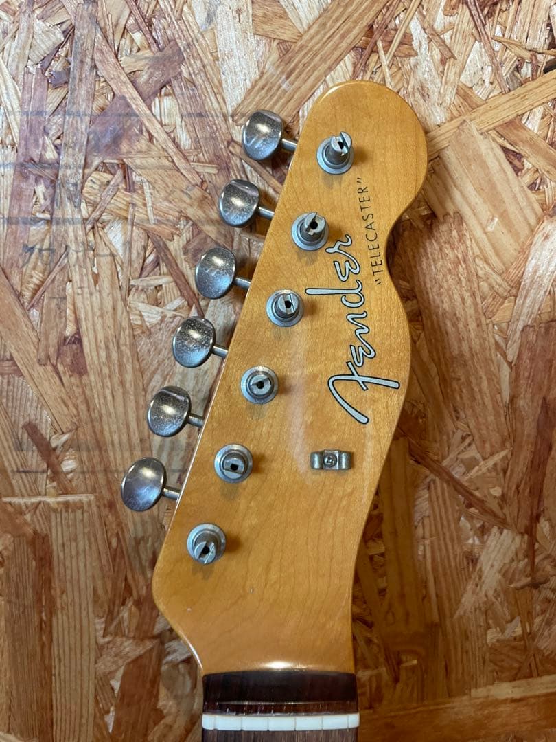 Fender Japan フェンダーテレキャスター　ギター ビグスビー 赤