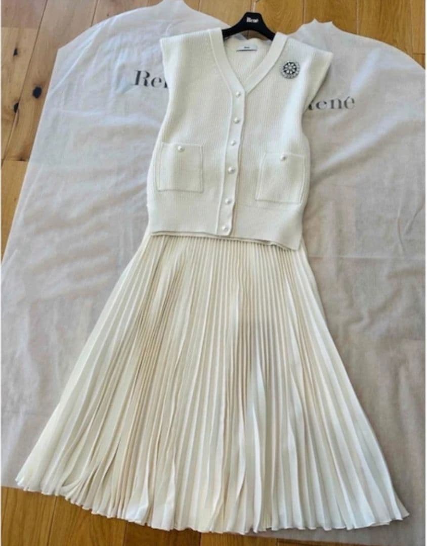 美品【Rene（ルネ）】プリーツスカート ロング丈 ゴム仕様 36