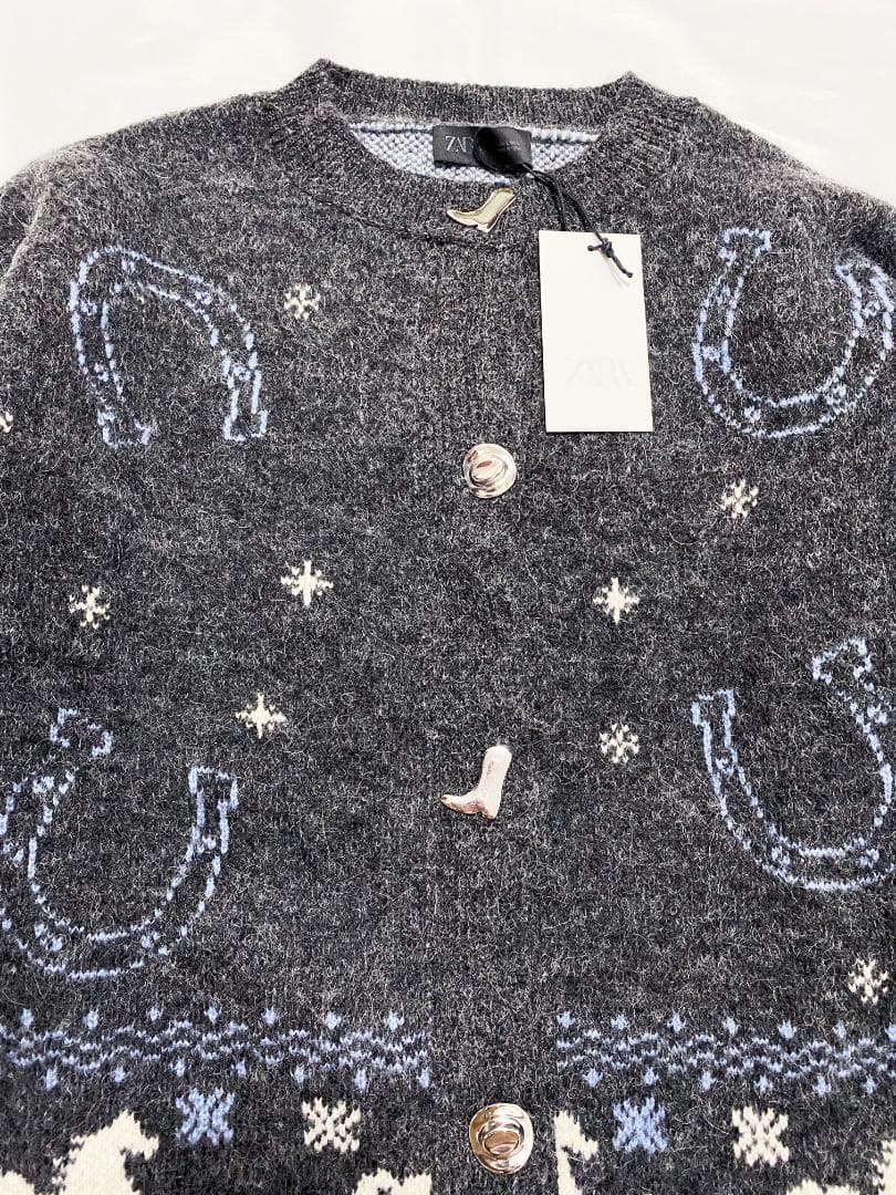 完売品 ZARA ジャカードニットボタンカーディガン L 馬柄セーター