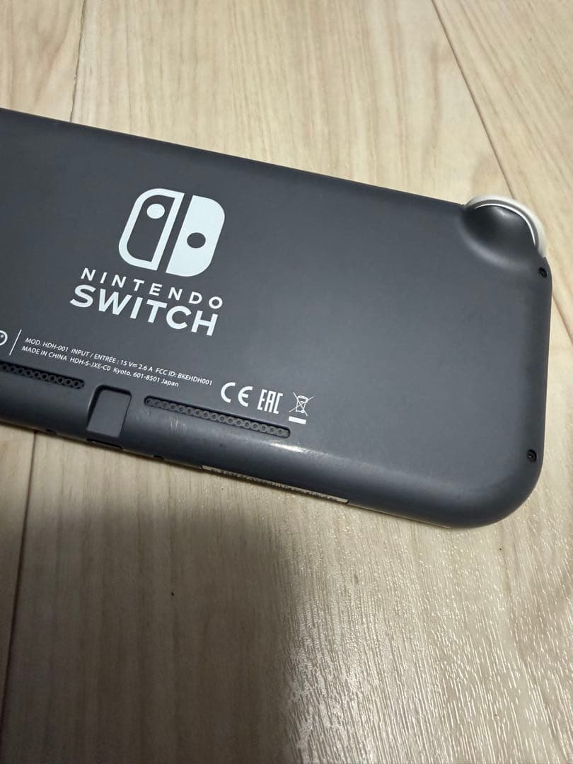 【中古】任天堂 スイッチ ライト HDH-001 ゲーム機 本体