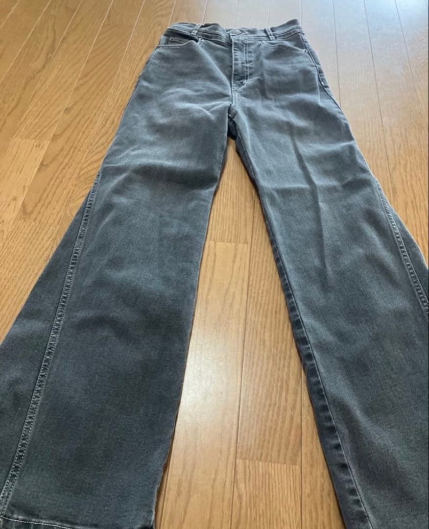 Sustainableストレッチフレアデニムパンツ