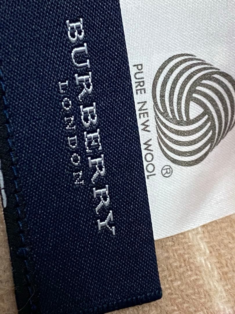 新品❤️バーバリー　ホースマーク膝掛け