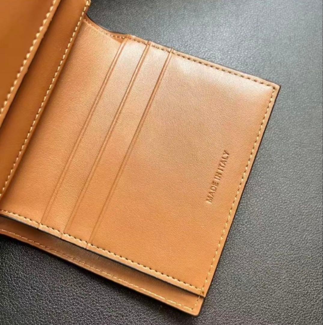 CELINE（セリーヌ）Triompheシリーズ ミニ財布