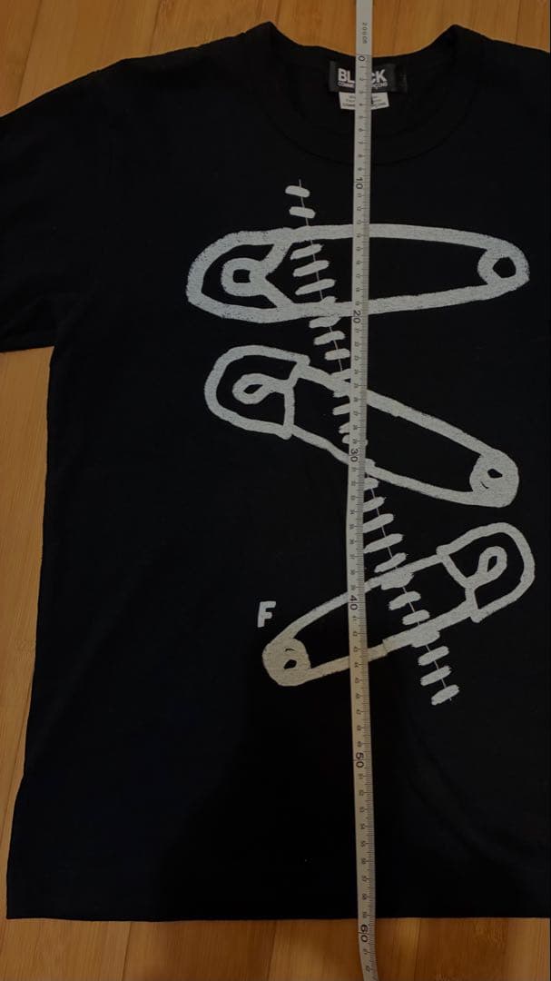 BLACK COMME des GARÇONS 安全ピン Tシャツ S