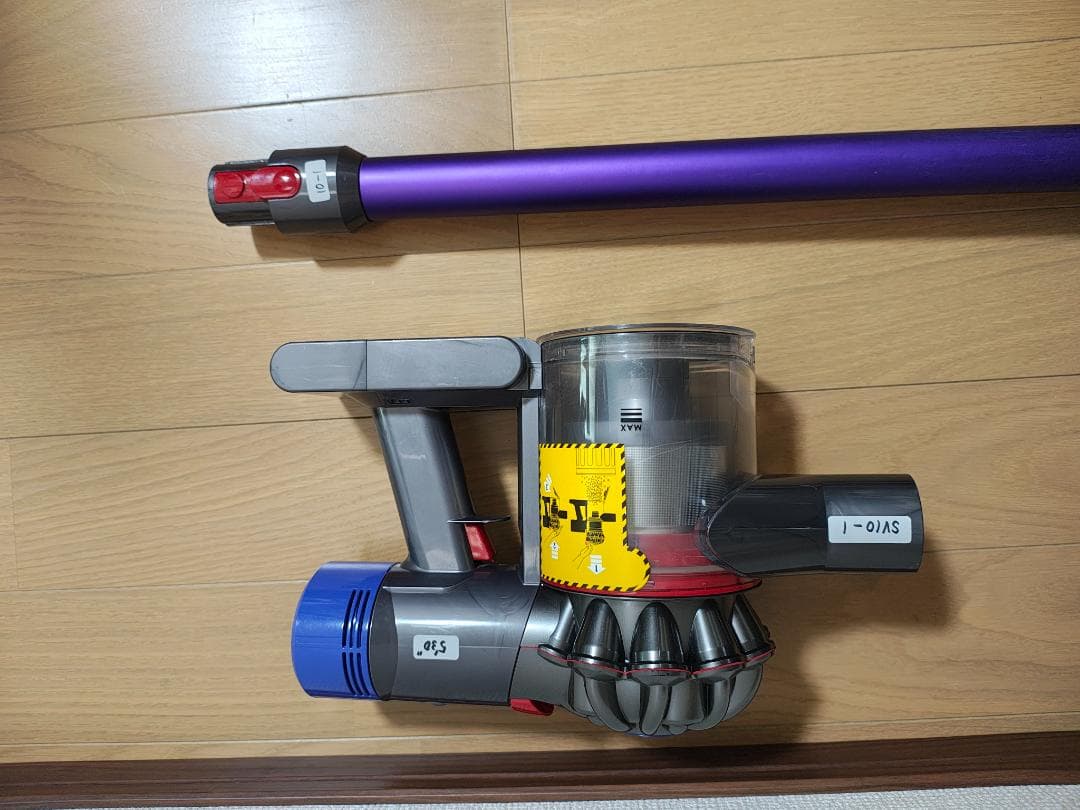 ダイソン★コードレス掃除機★V8★ＳV10★バッテリーの状態良好★1