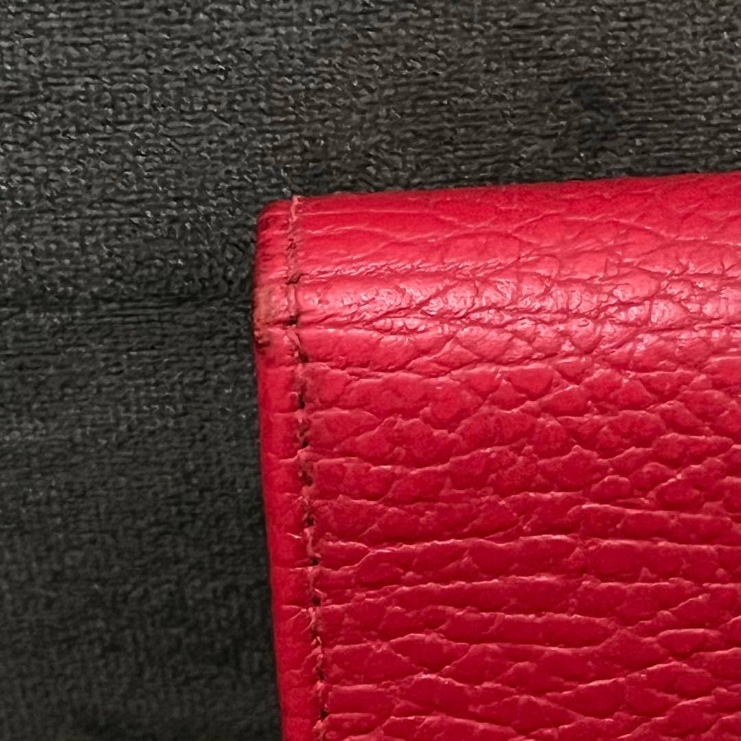 【美品！】GUCCI ミニ財布　マーモント　エンボスロゴ　二つ折り　GG レッド
