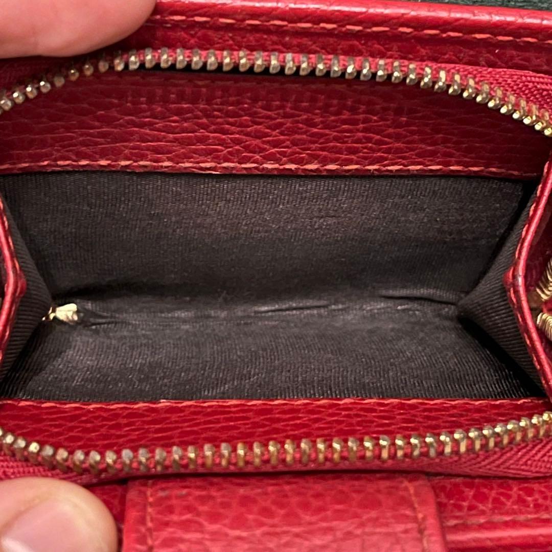 【美品！】GUCCI ミニ財布　マーモント　エンボスロゴ　二つ折り　GG レッド