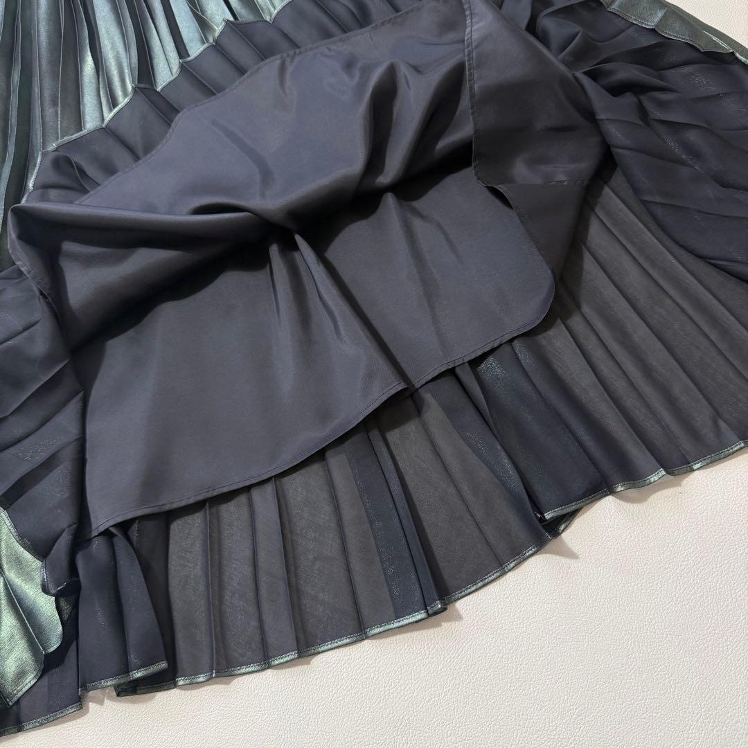 2024 美品1er Arrondissement 箔メタリックプリーツスカート