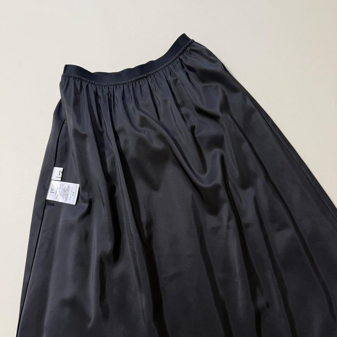 2024 美品1er Arrondissement 箔メタリックプリーツスカート
