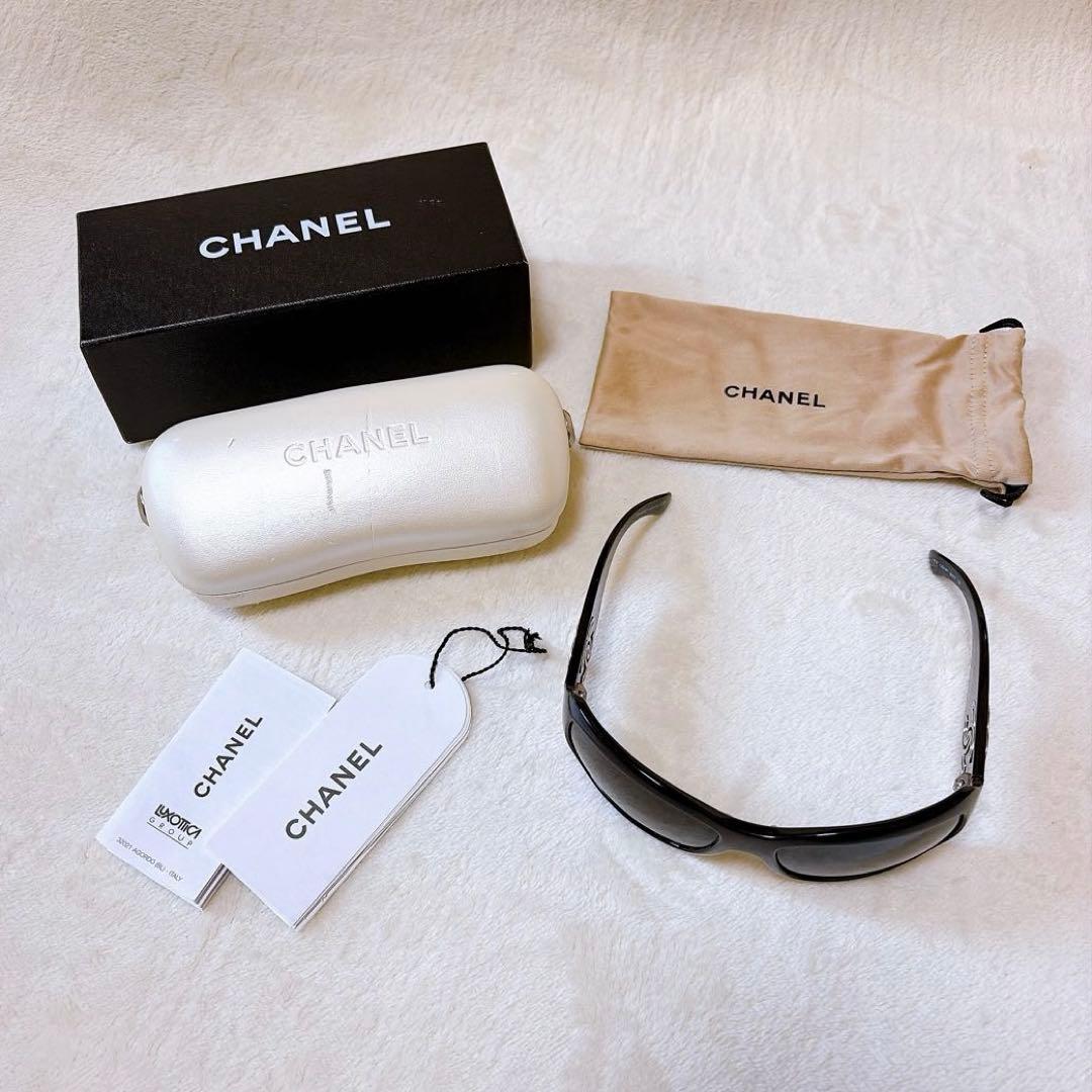 良品 CHANEL サングラス ココマーク ブラック ケース 袋付き 6018