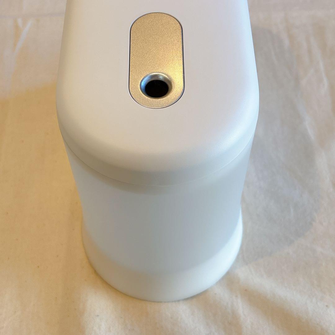 ☆　卓上加湿器　ホワイト　アロマディフューザー　加湿器　1.8ℓ　超音波式
