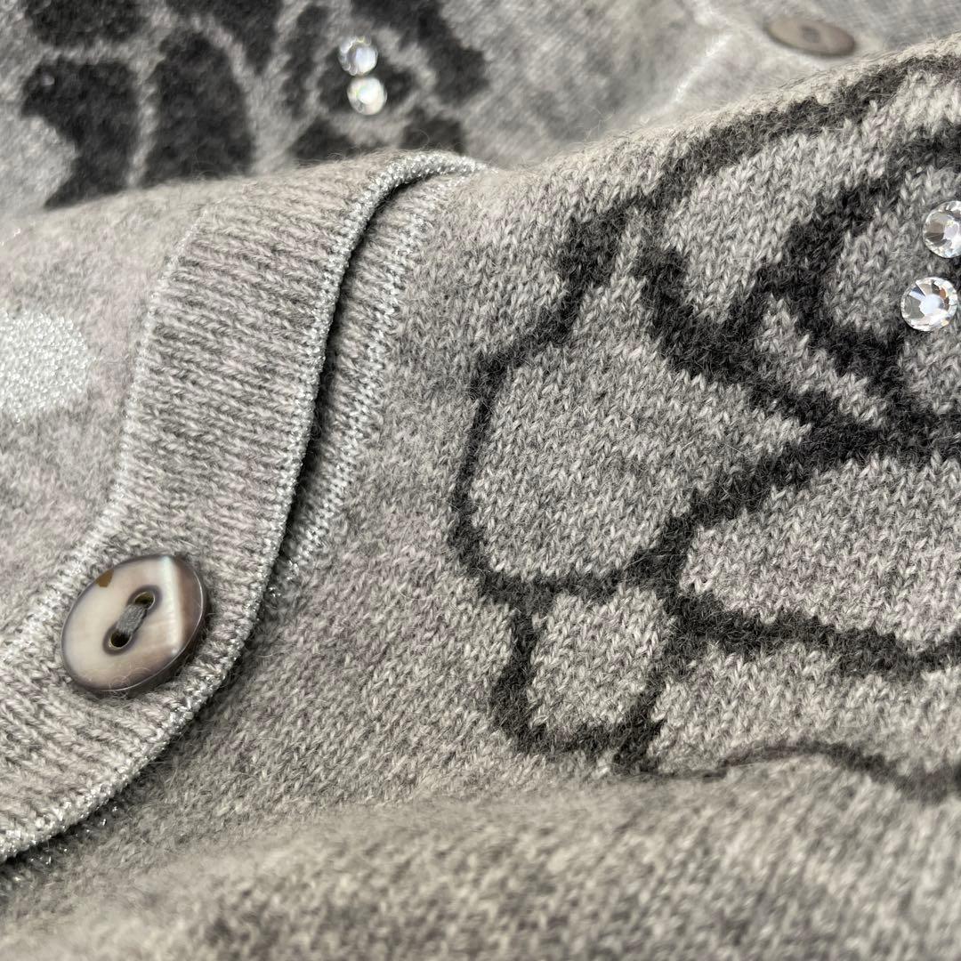 ８１６６【新品】レディース　カシミヤ100% 最高級　花柄刺繍ニットカーディガン