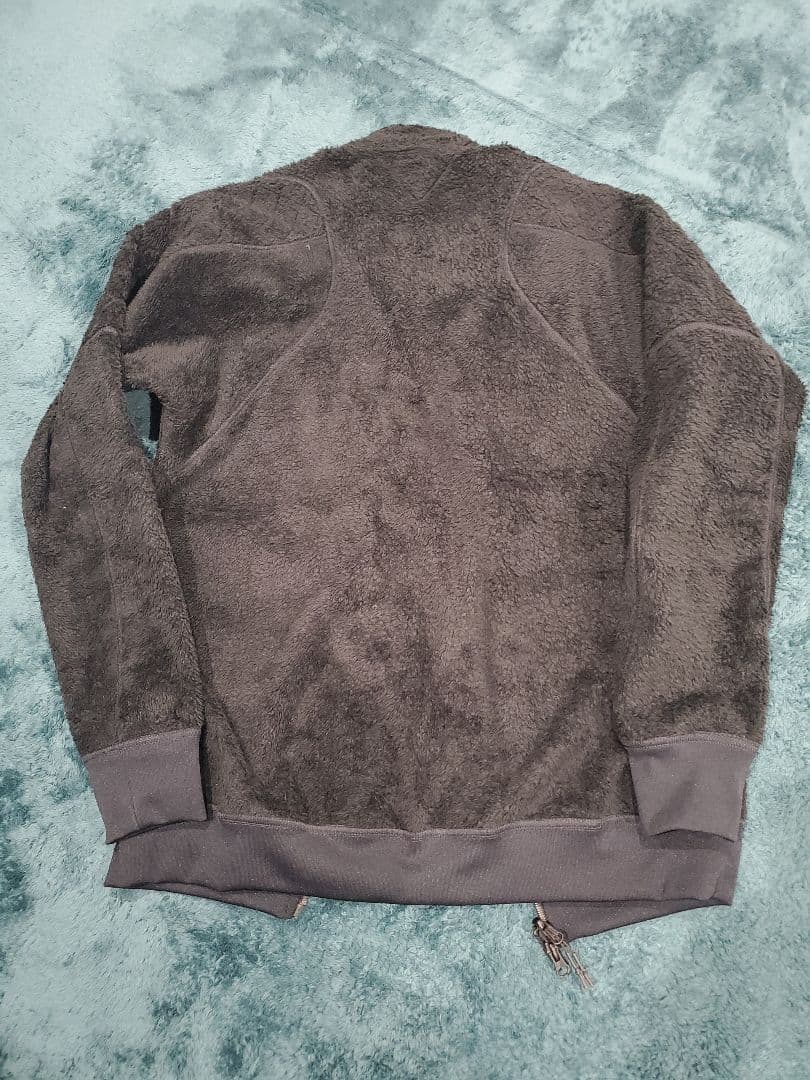 完売品 オークリー REVERSIBLE WIND JACKET