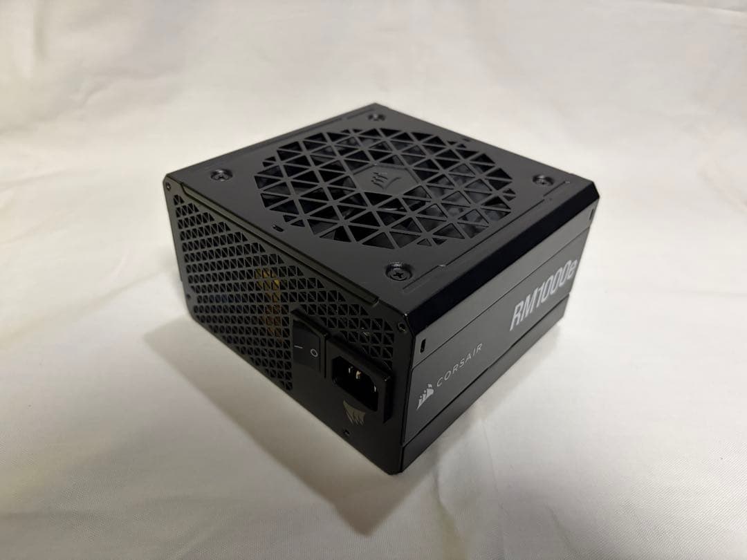 電源ユニット Corsair RM1000e