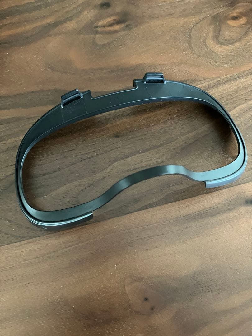 L*e様 【専用ケース付】 Quest 64GB VR ヘッドセット