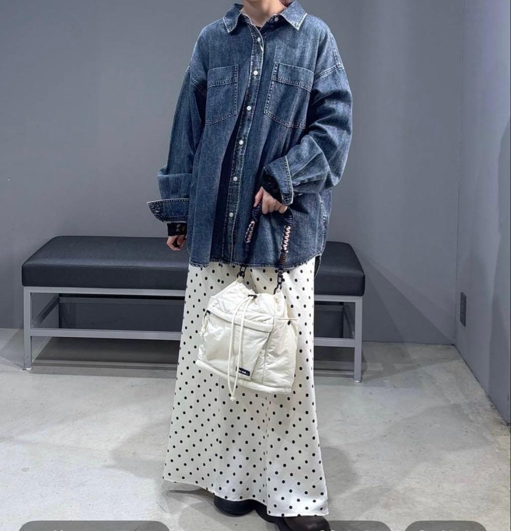 新品　ローリーズファーム　ストレッチサテンスカート