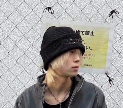 【DIG YOUR OWN GRAVE】SHADOW FANG BEANIE