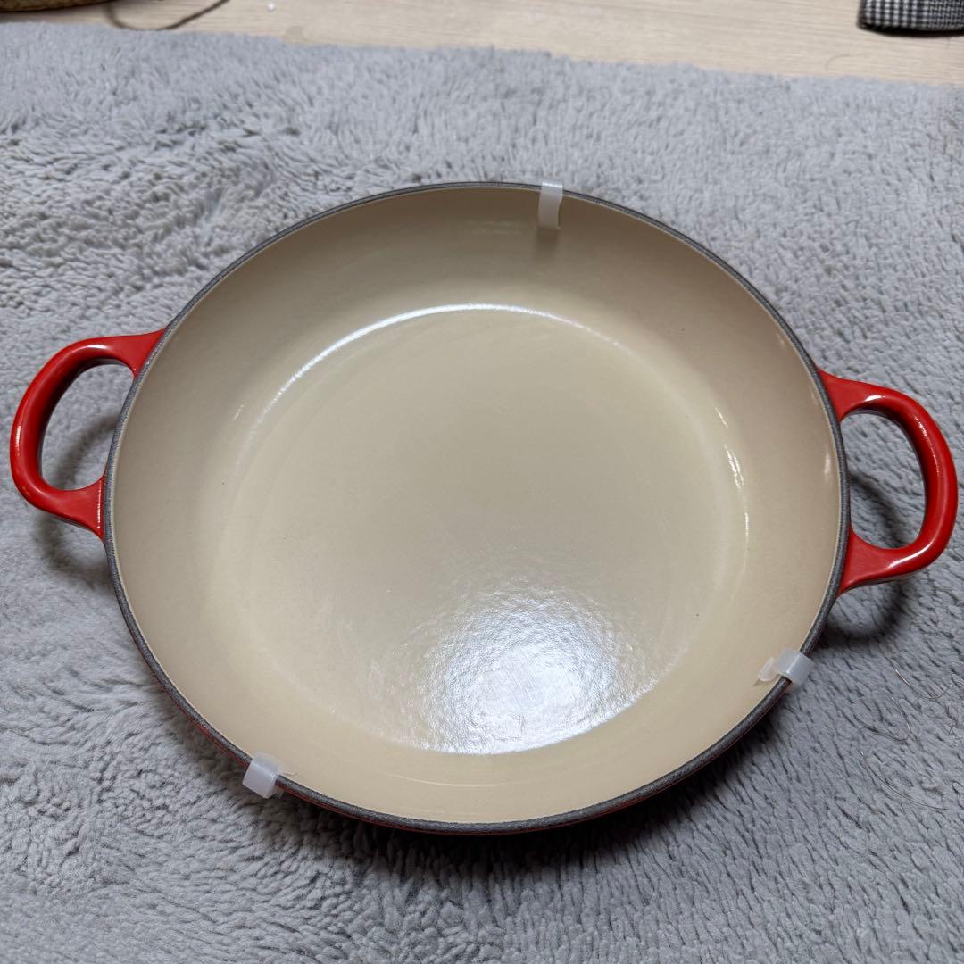 未使用 LE CREUSET ル・クルーゼ ビュッフェキャセロール26㎝ レッド
