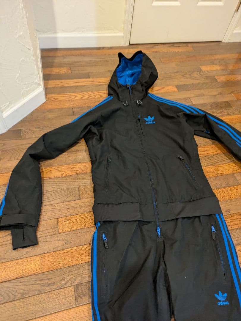 アディダス　Adidas スノーボード　ジャンプスーツ　つなぎ　M