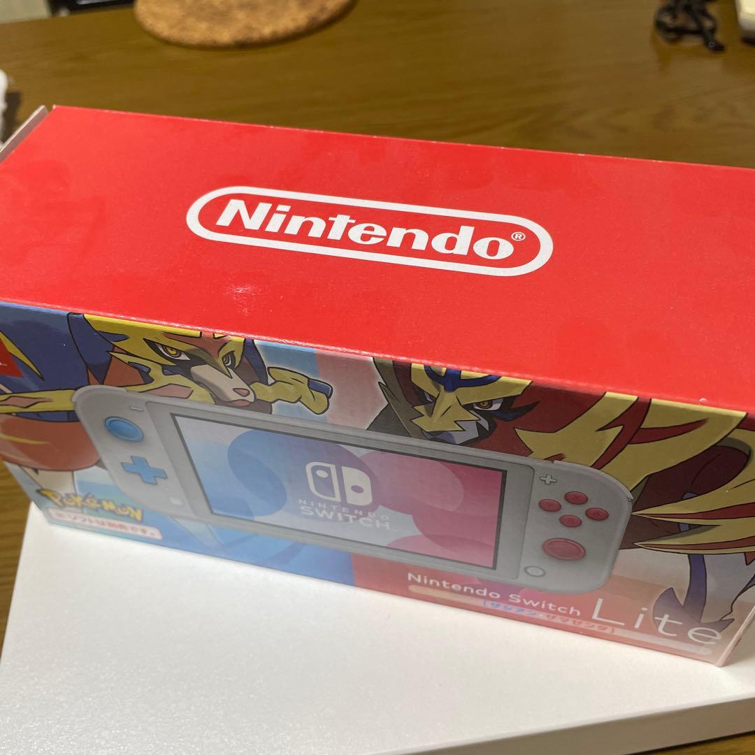 Nintendo Switch Light ザシアン　ザマゼンタ