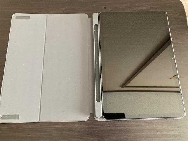 MOO　LAVIE Tab T11　ケース付き