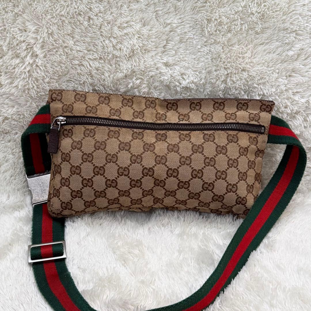 GUCCIグッチ ボディバッグ シェリーラインウエストポーチ GGキャンバス