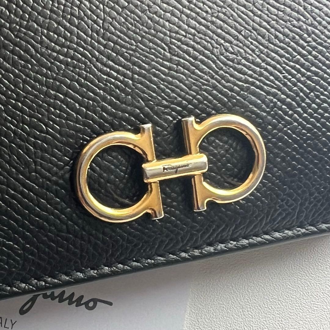 191 美品 Ferragamo サルバトーレフェラガモ 2つ折り財布