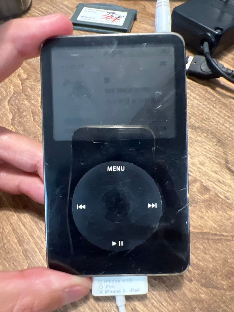 iPod 本体（クリックホイール） 30ピンケーブル付き／動作確認済み
