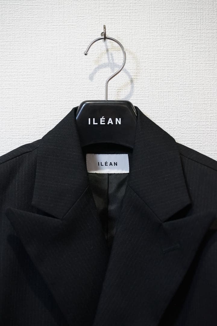 ILÉAN ブラック ダブルブレストジャケット & ワイドパンツ