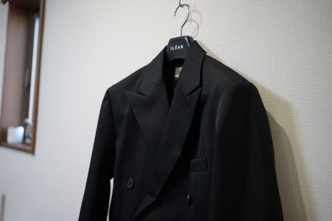ILÉAN ブラック ダブルブレストジャケット & ワイドパンツ