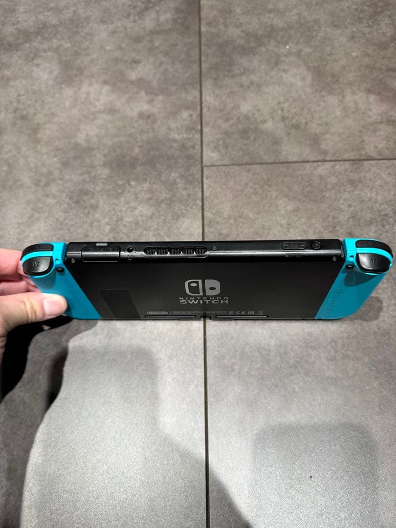 Nintendo Switch 本体 青色