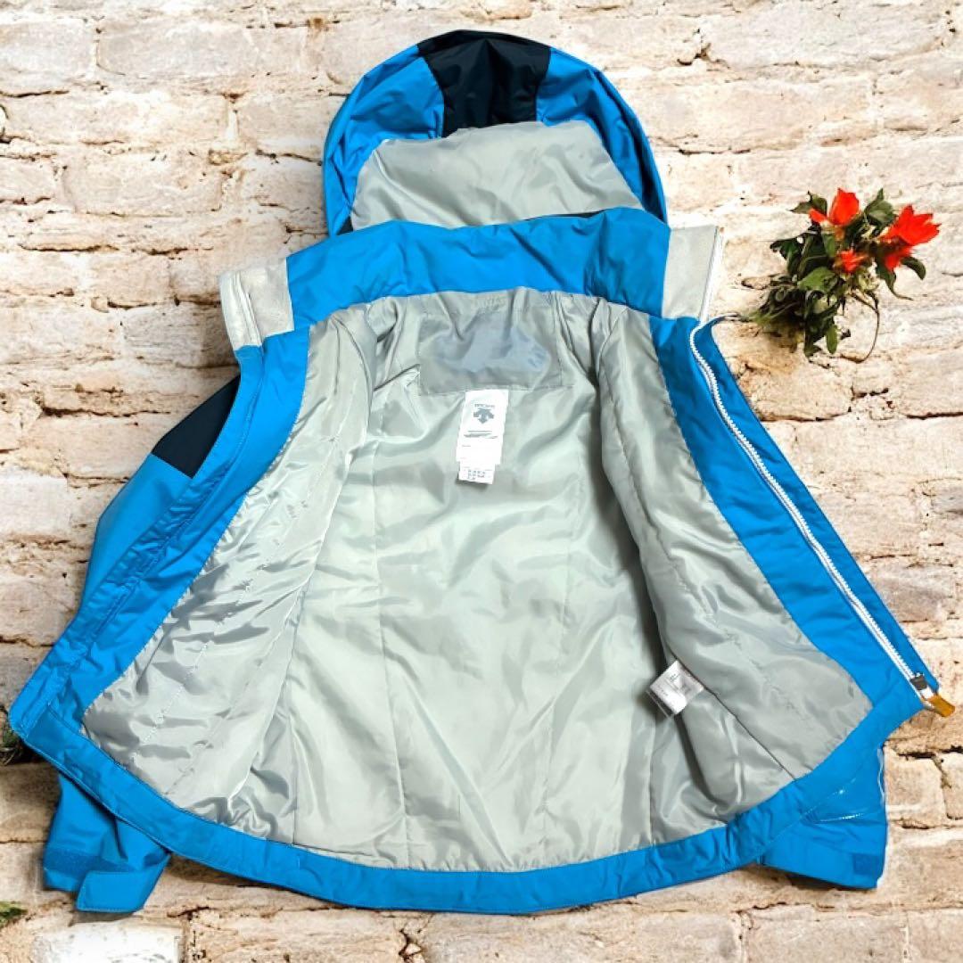 【極美品】DESCENTE スキーウェア スノーボード　スノーウェア 雪遊130