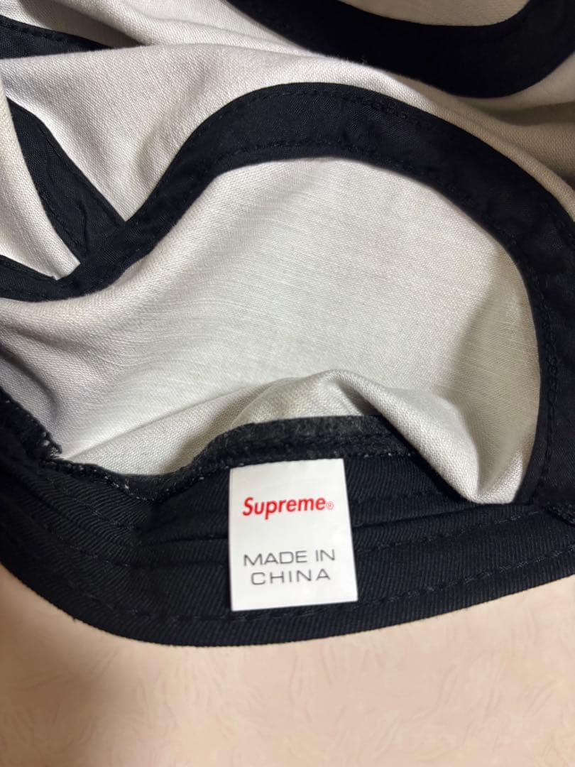 Supreme キャップ　海外限定品