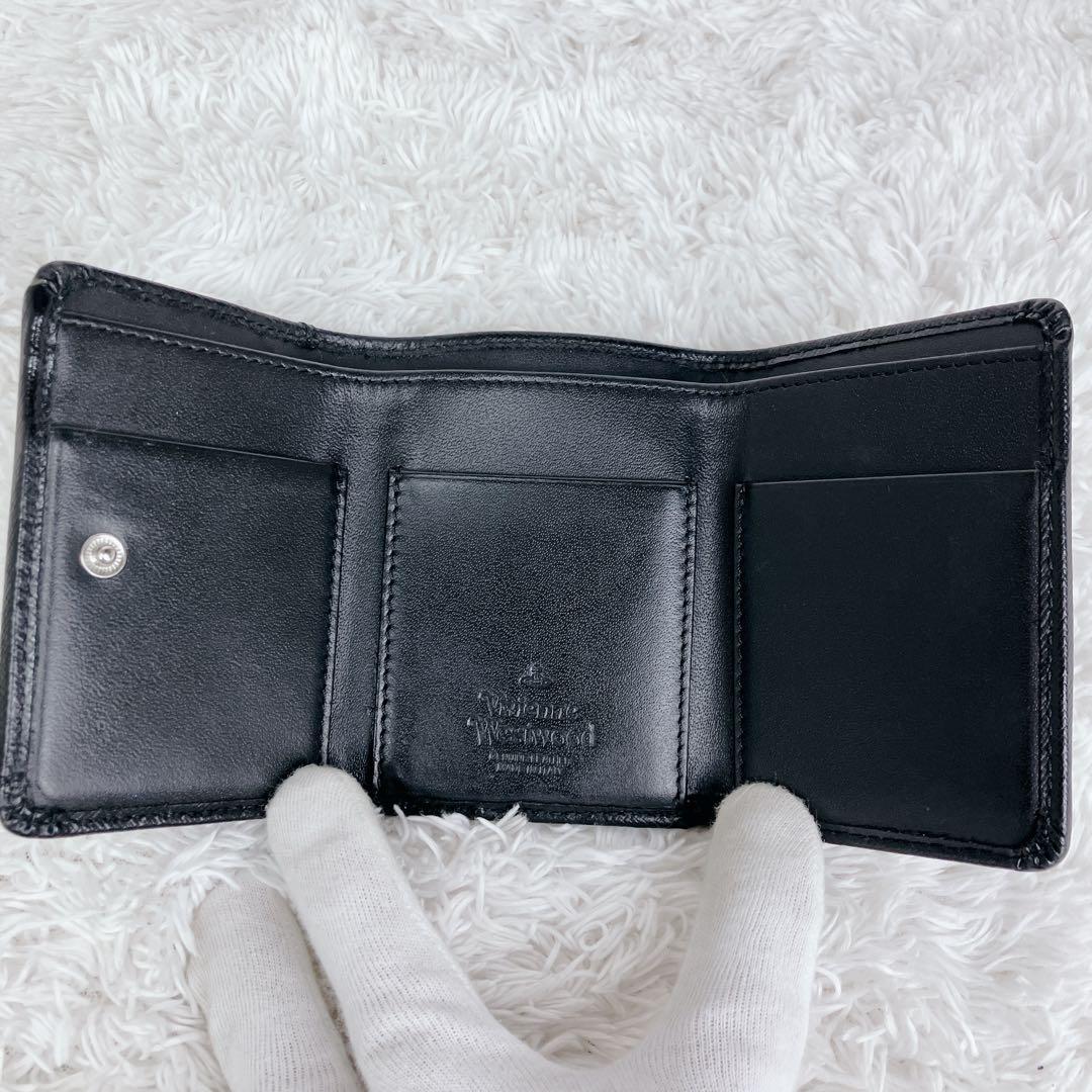 箱付き美品✨ヴィヴィアンウエストウッド　折り財布　サフィアーノ　ブラック　黒
