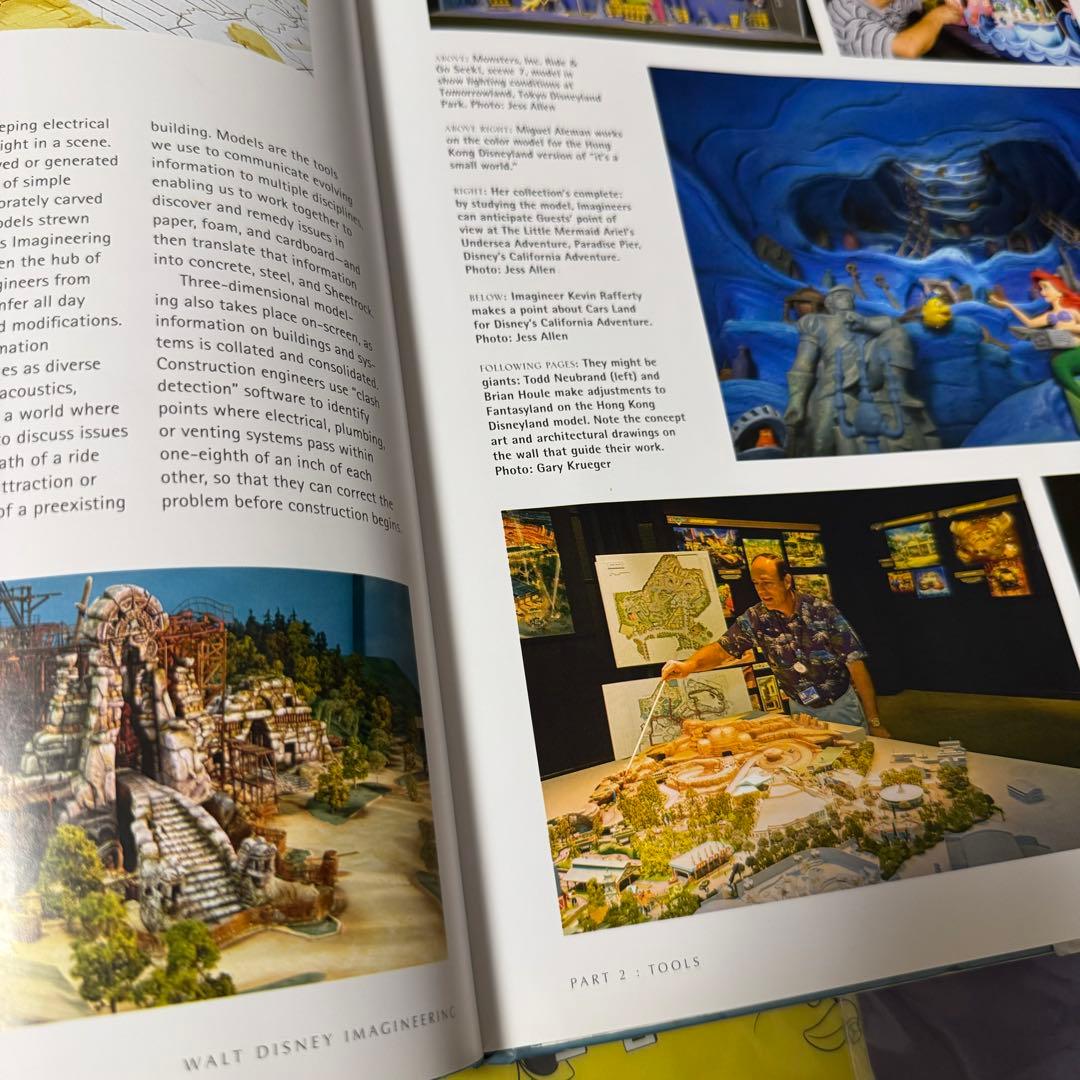 洋書 Walt Disney Imagineering: A Behind-the-