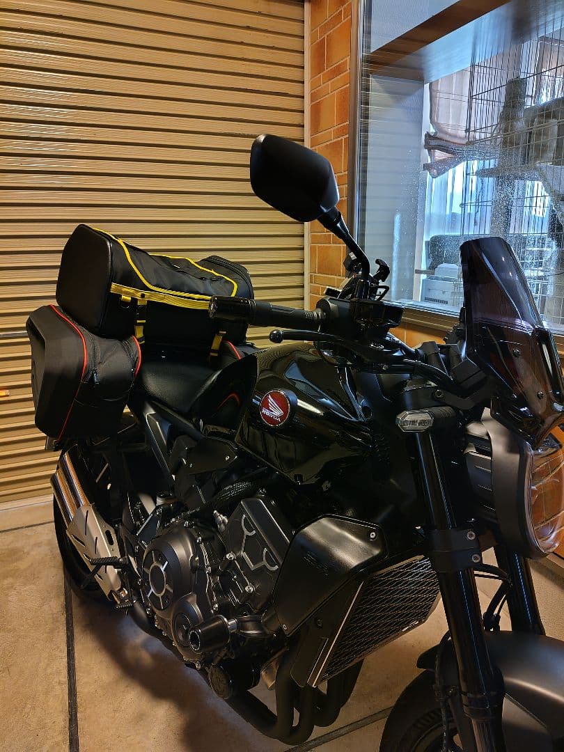 【美品】ホンダ CB1000R 純正ラジエターカバー