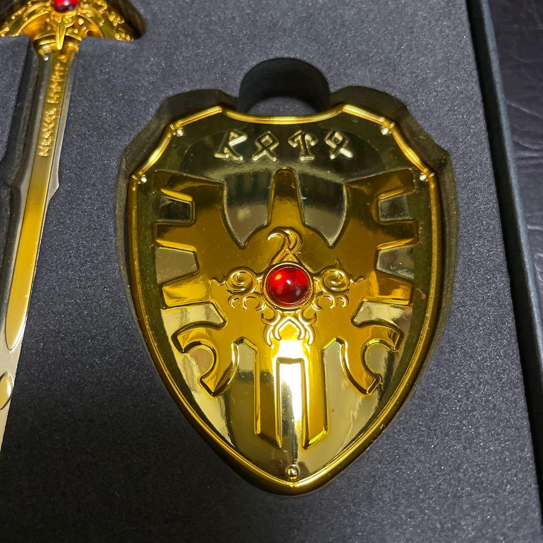 【限定品】ドラゴンクエスト35周年記念 ロトの装備 フィギュアセット