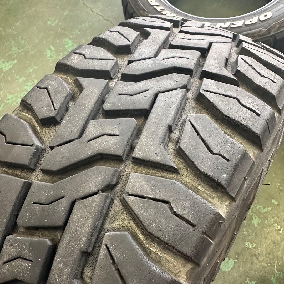 TOYO TIRE ホワイトレター 215/65R16C 109/107 R/T