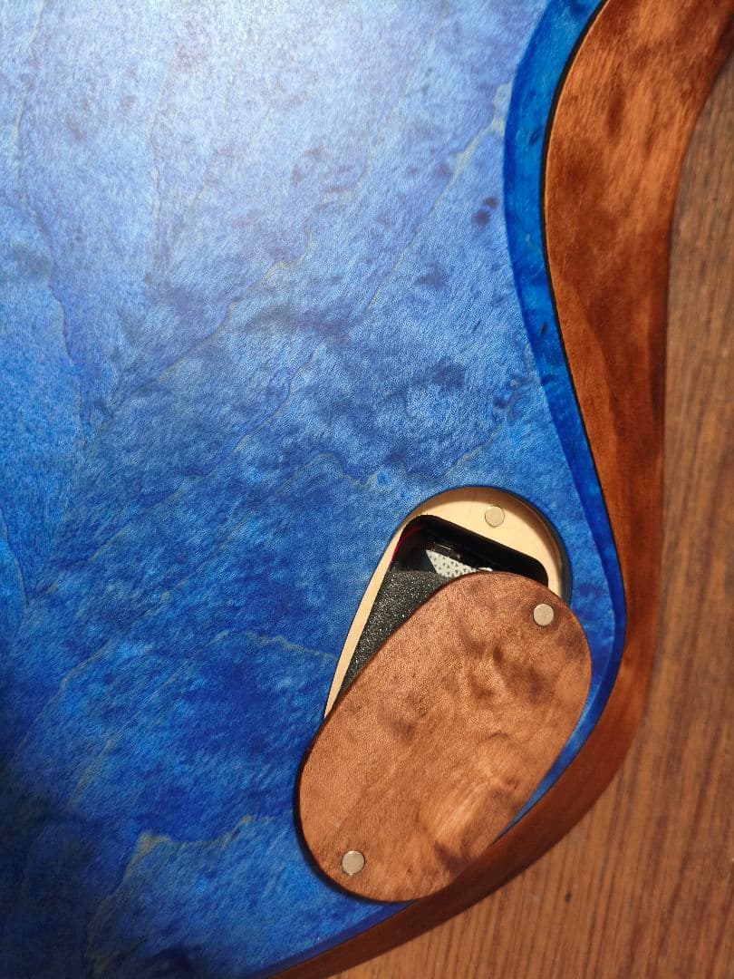ベース Marusya Guitars SC5 Maple Blue