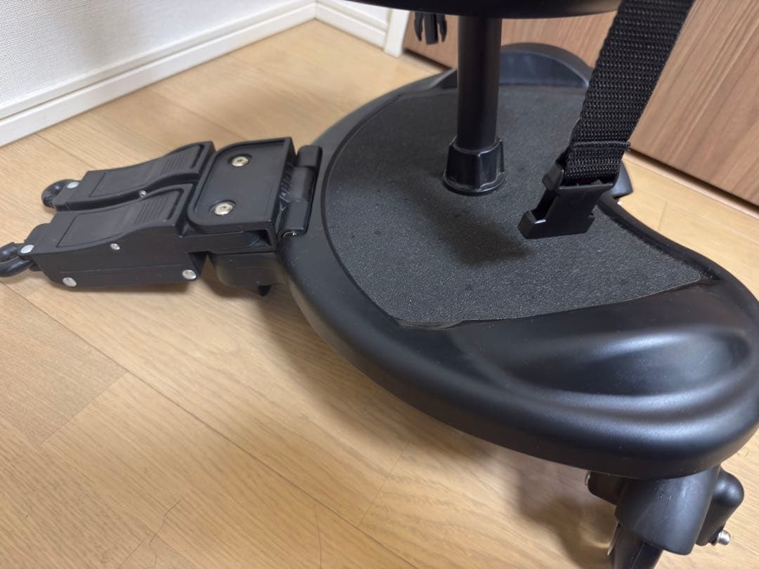ベビーカーステップ　黒色