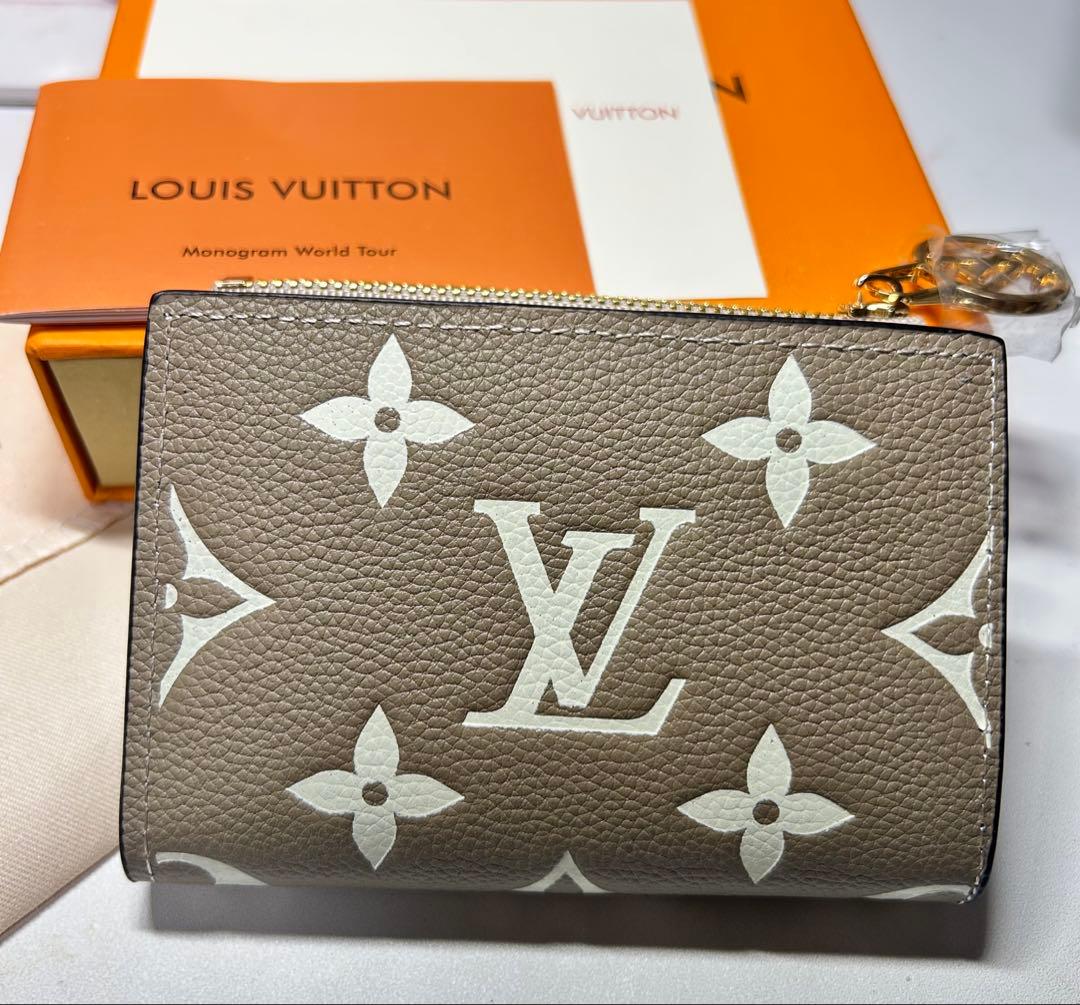 1点のみ LOUIS VUITTON 二つ折り折り財布 ノベルティ